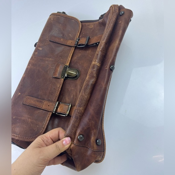 Frye Brown Leather Logan Buckle Top Handle Messenger Bag N270-1 - Picture 11 of 15